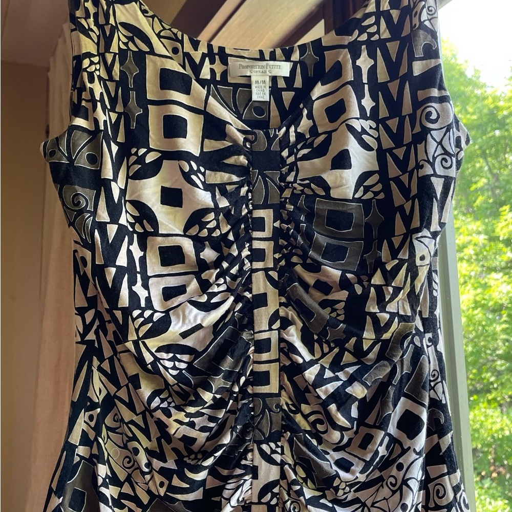 Diane Von Furstenberg Black and Cream Patterned Top Conrad C proportion Petite